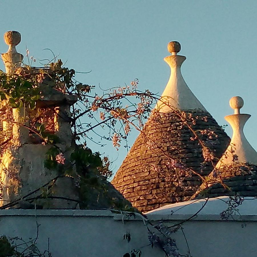 Trulli Di Ivana Ostuni Luaran gambar
