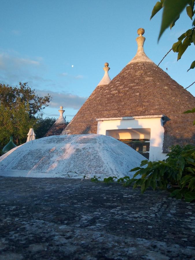 Trulli Di Ivana Ostuni Luaran gambar