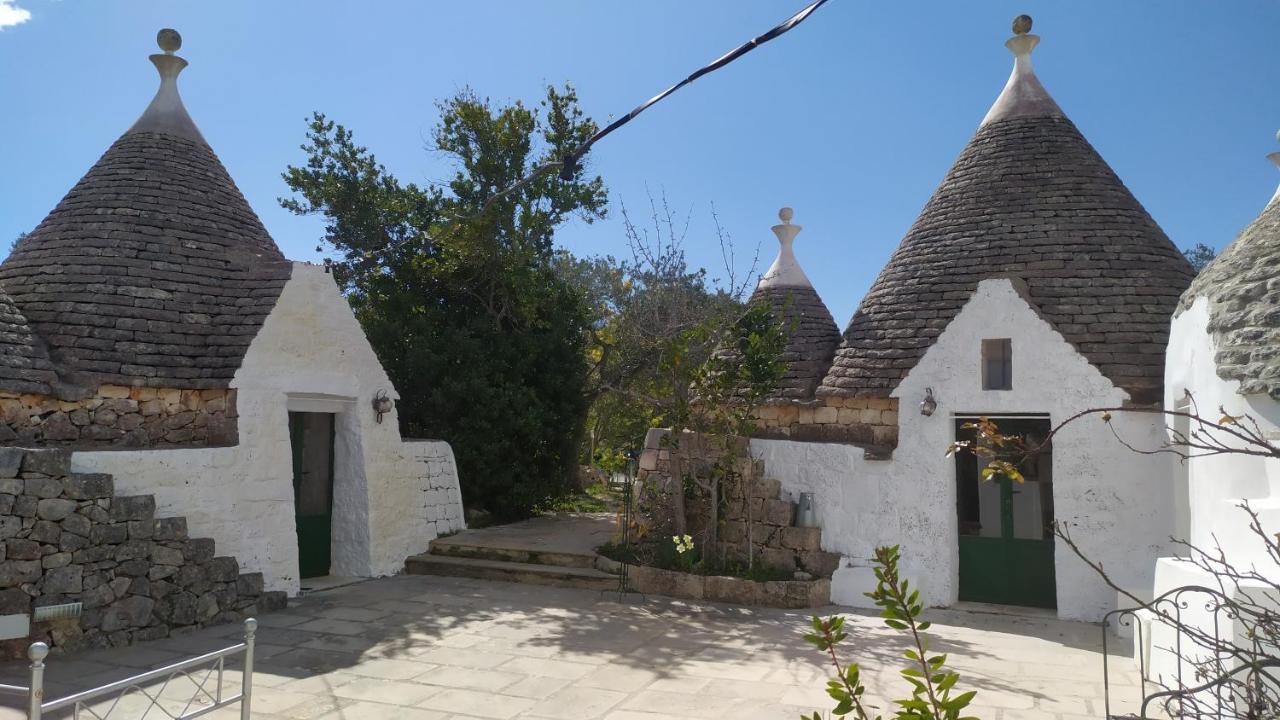 Trulli Di Ivana Ostuni Luaran gambar
